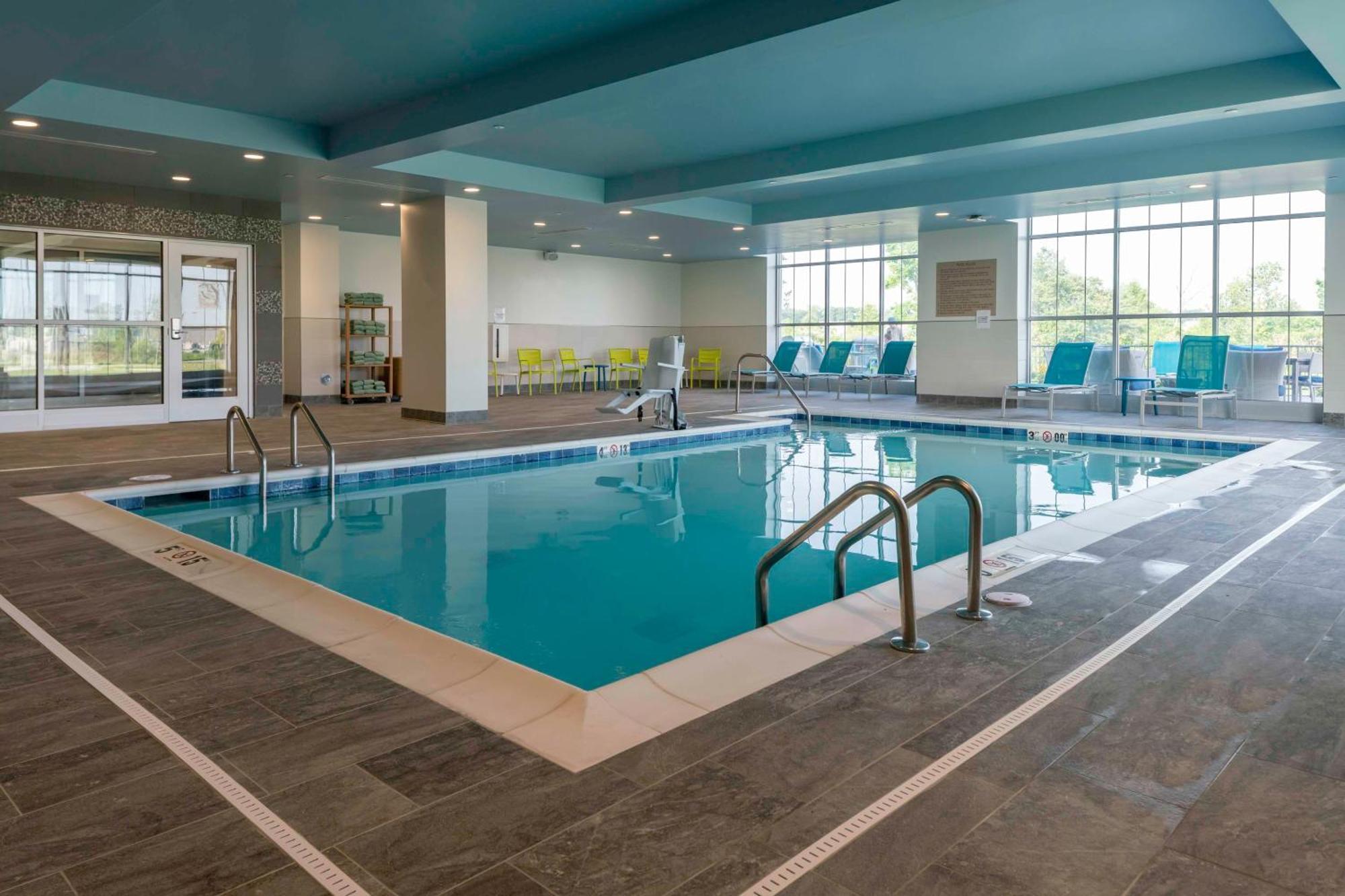 Home2 Suites By Hilton Fort Wayne North Sunnybrook Acres Exterior photo